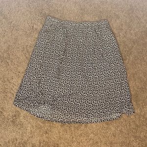Black and white floral print skirt
